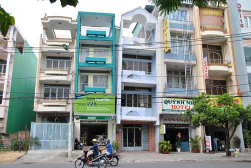 Nâng chỉnh nhà nghiêng - chống nâng nhà